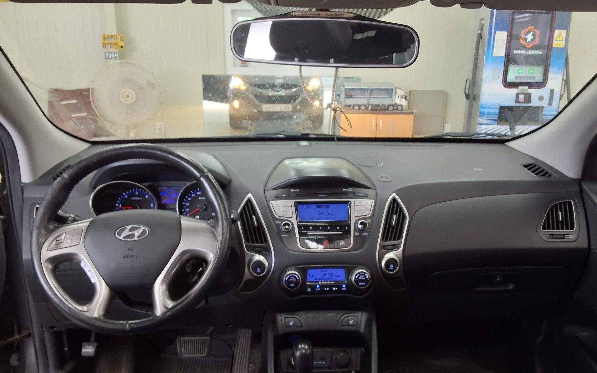 2010 - hyundai tucson