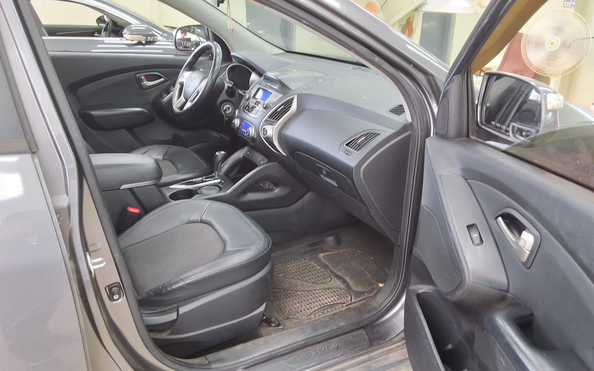 2010 - hyundai tucson