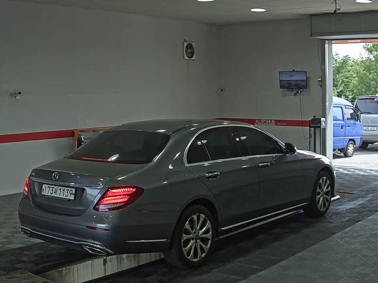 2020 - mercedes-benz e300