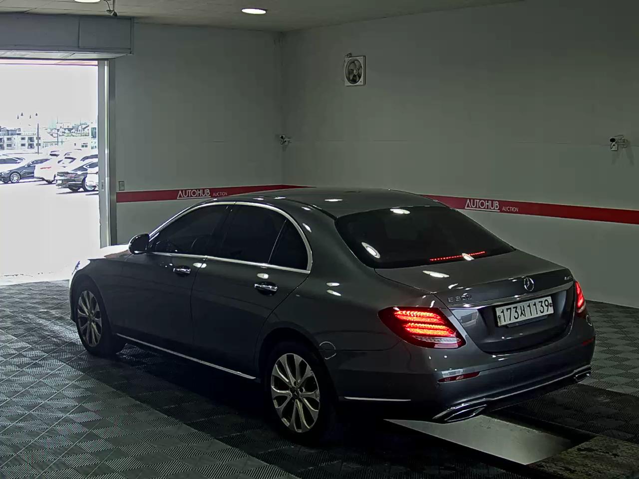 2020 - mercedes-benz e300