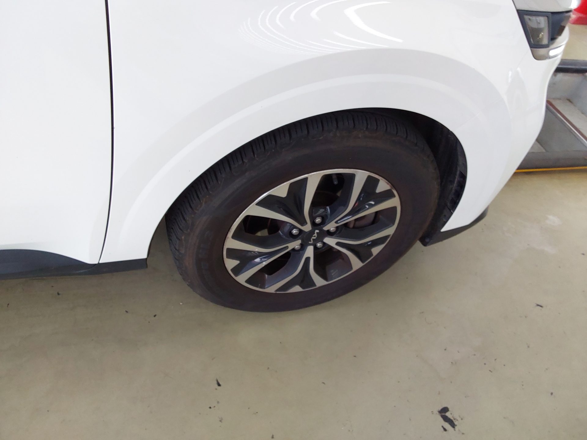 2023 - kia carnival