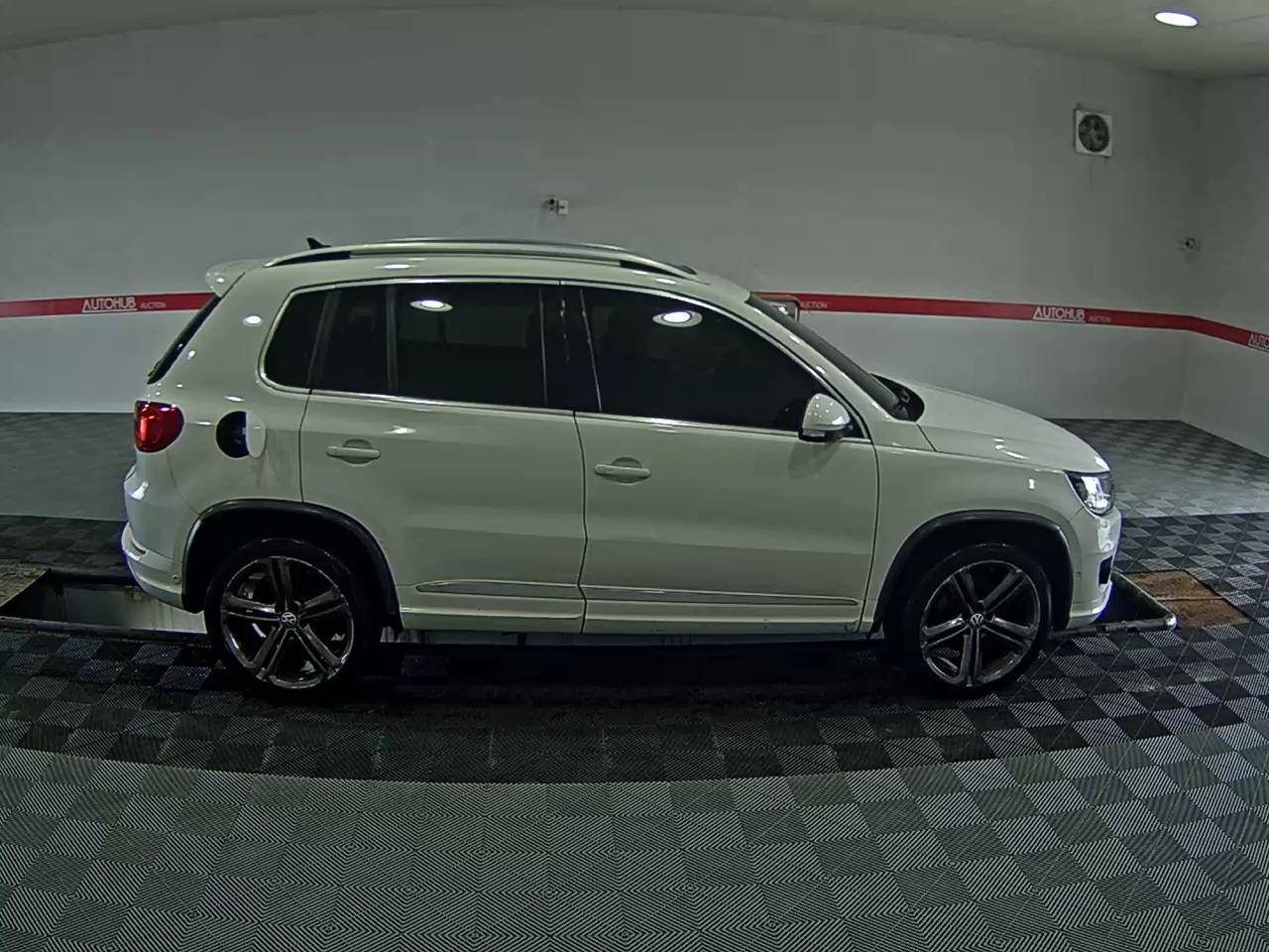 2013 - volkswagen tiguan