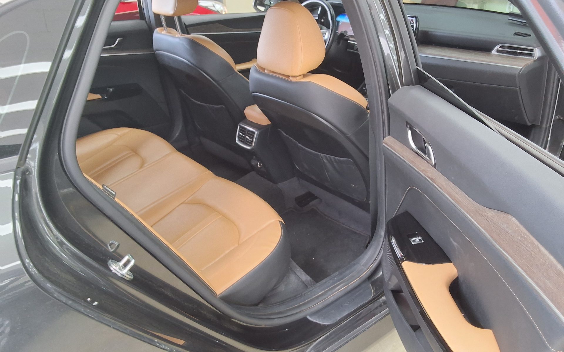2020 - kia k5