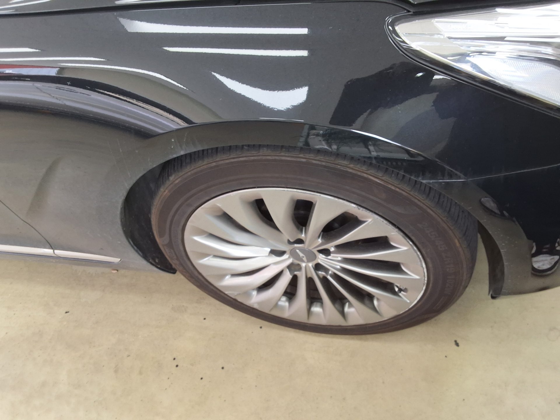 2016 - genesis eq900