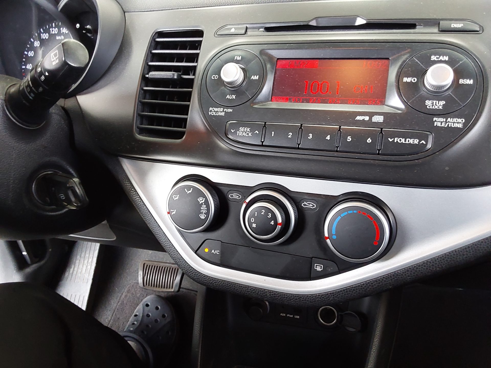 2012 - kia morning