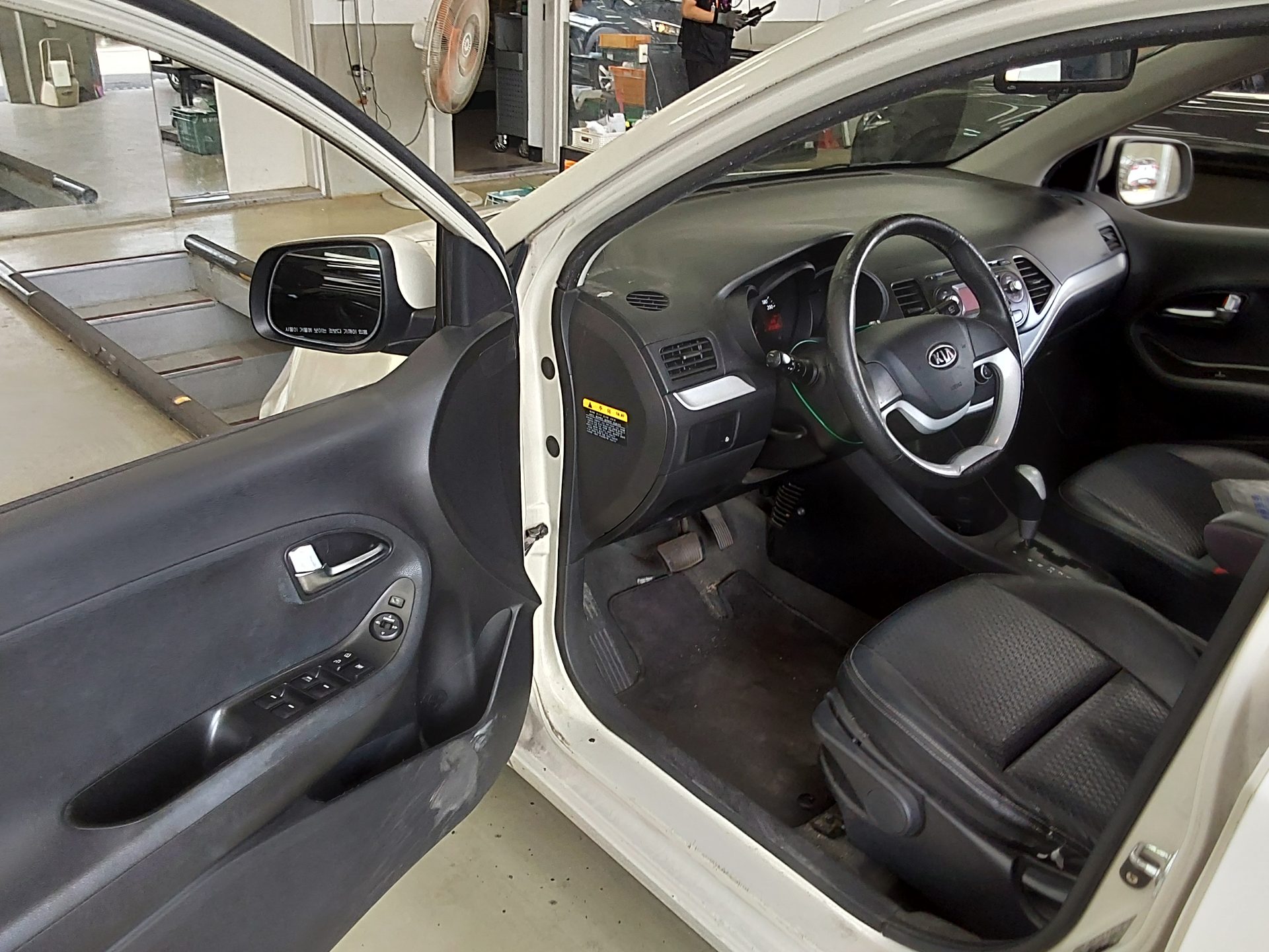 2012 - kia morning