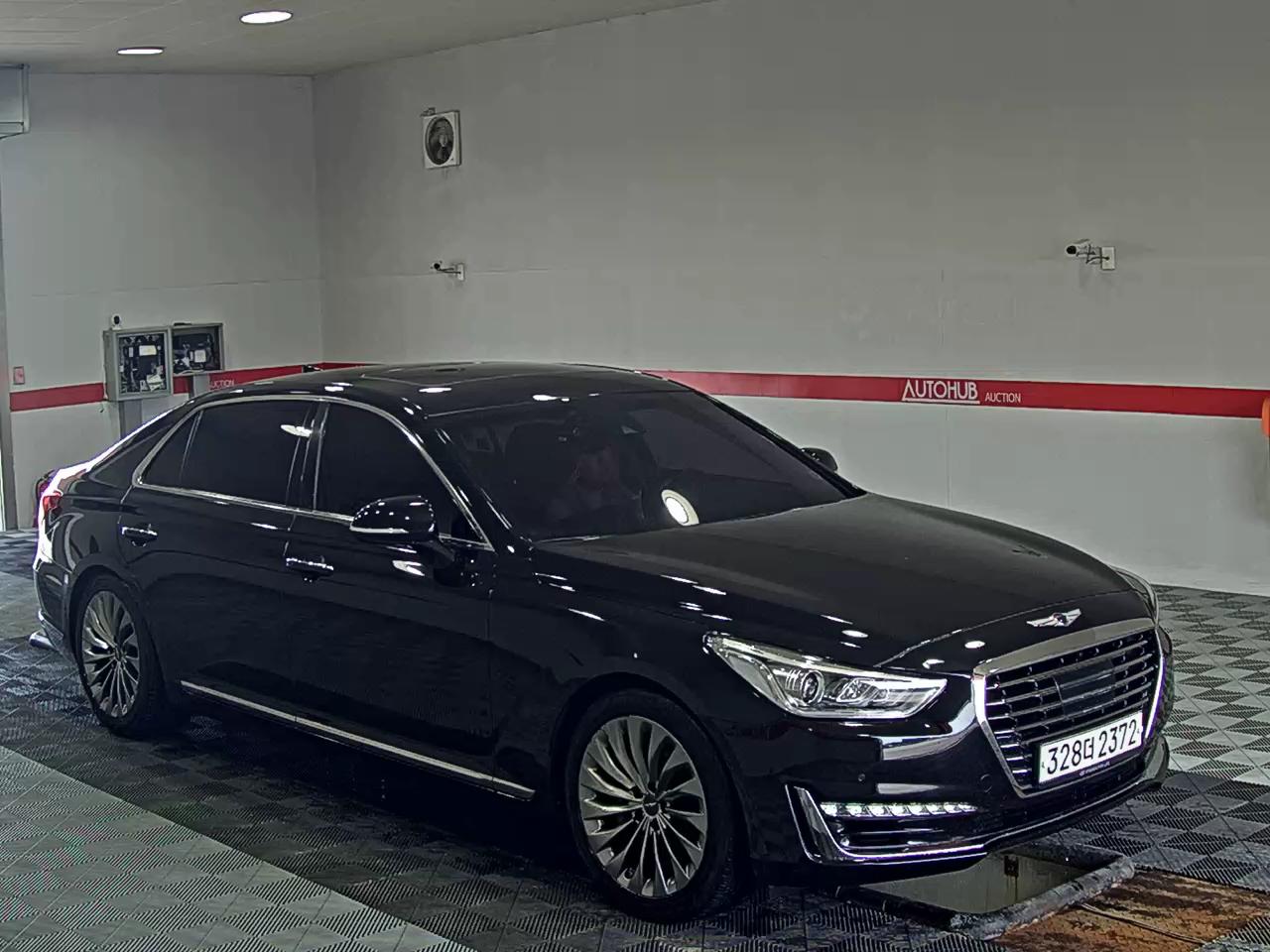 2016 - genesis eq900