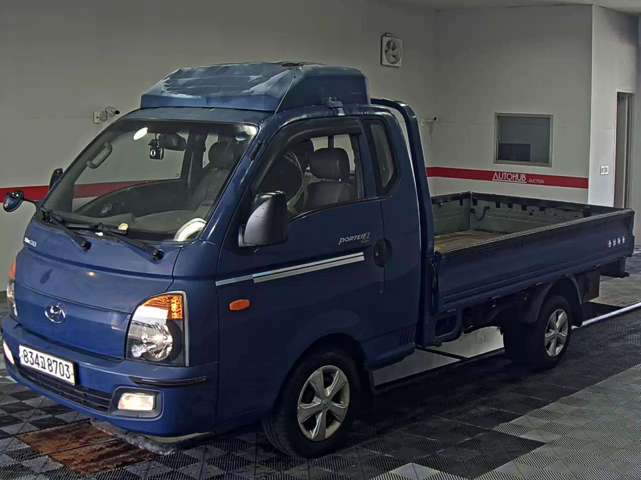 HYUNDAI PORTER II SUPER CAB EXTRA WHEELBASE SUPER