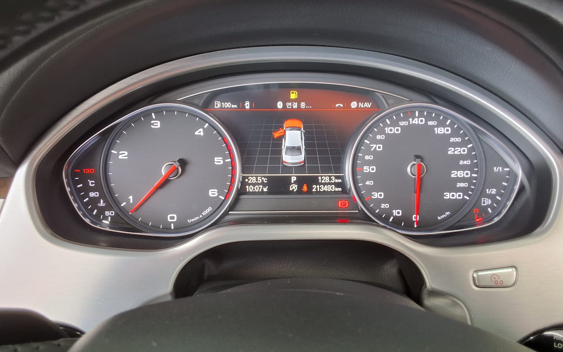 2015 - audi a8