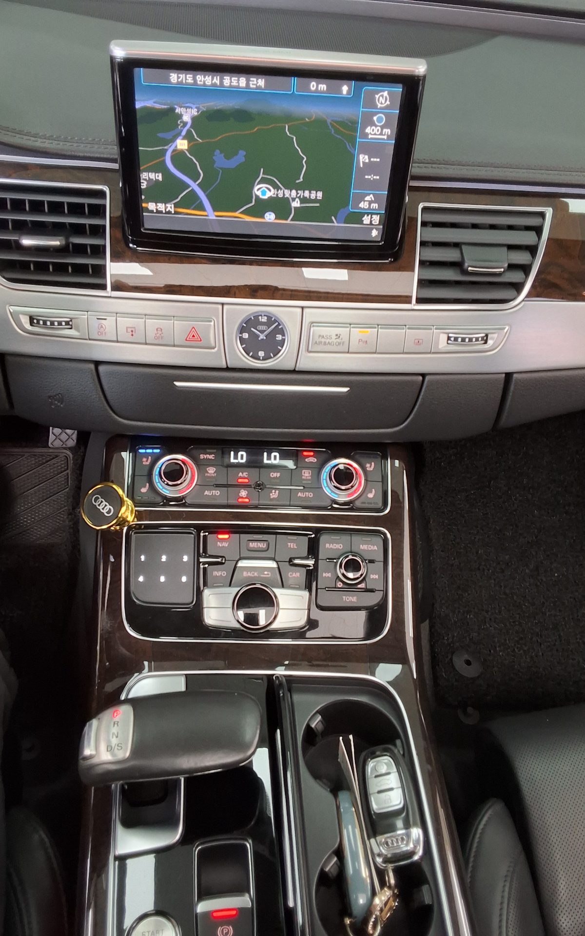 2015 - audi a8