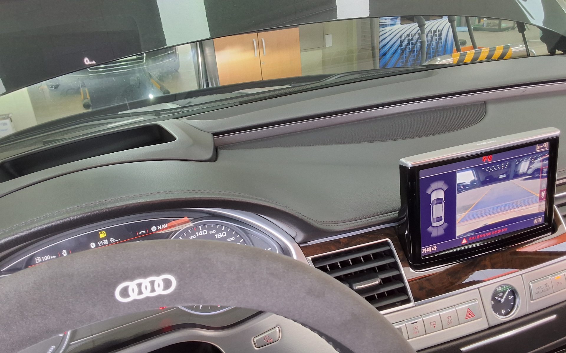 2015 - audi a8