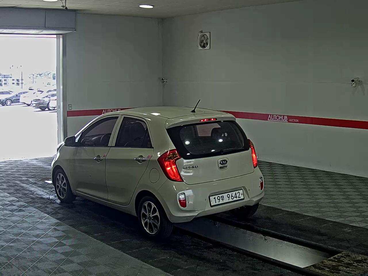 2012 - kia morning