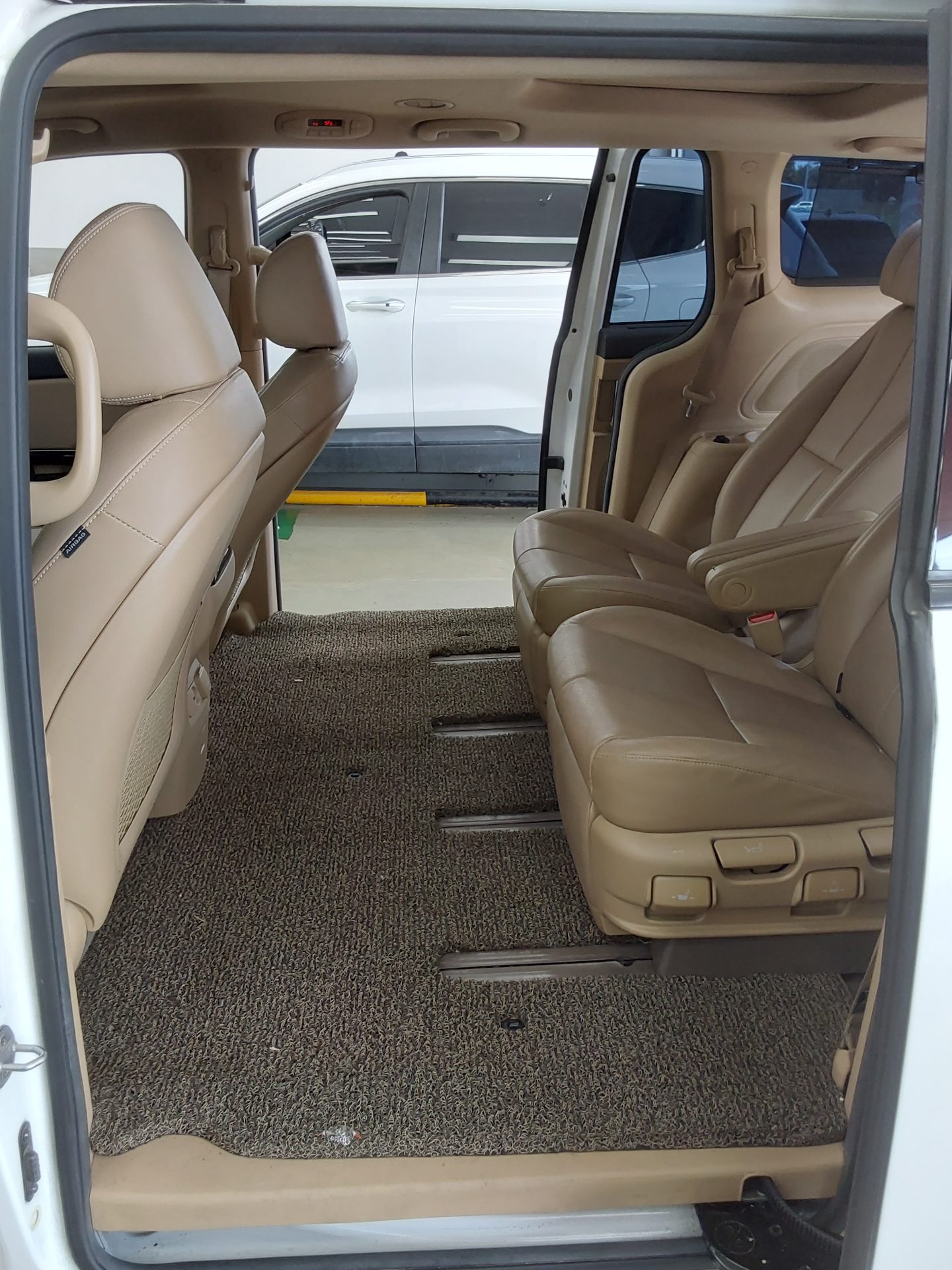 2019 - kia carnival