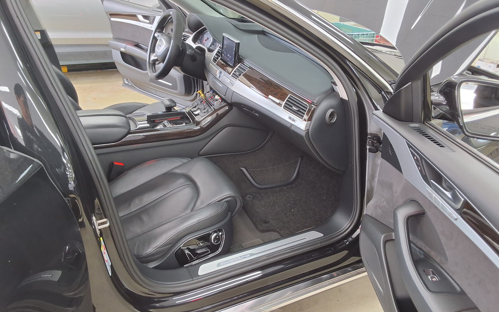 2015 - audi a8