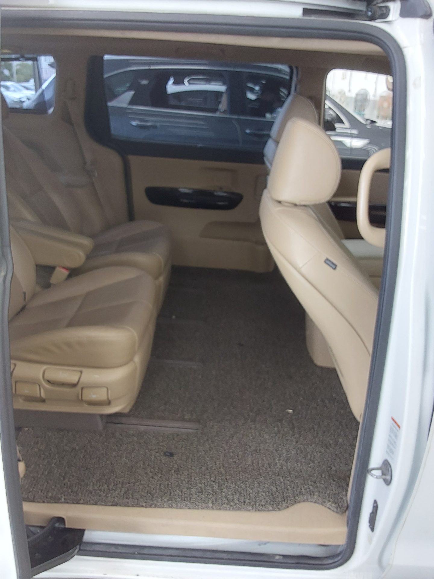 2019 - kia carnival
