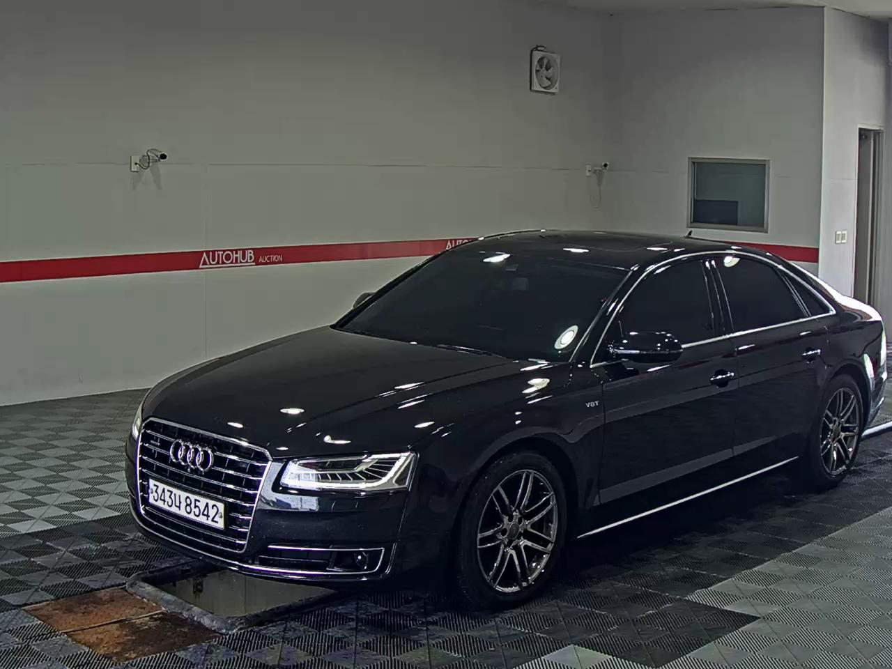 2015 - audi a8