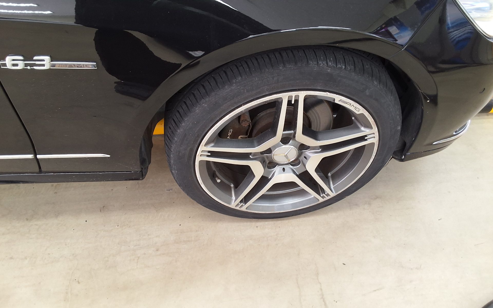 2011 - mercedes-benz e300