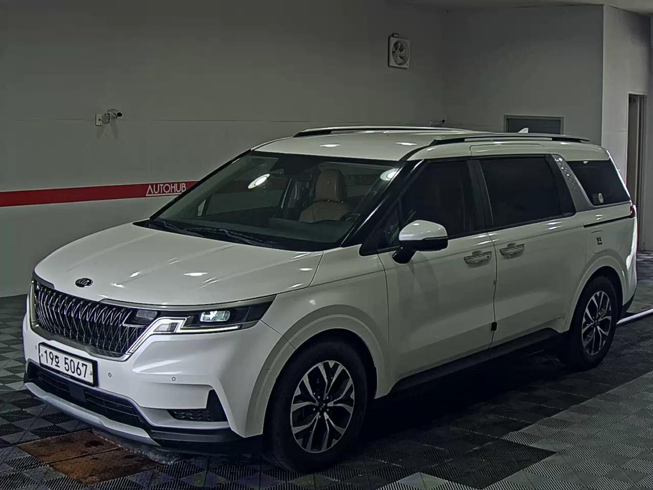2021 - kia carnival
