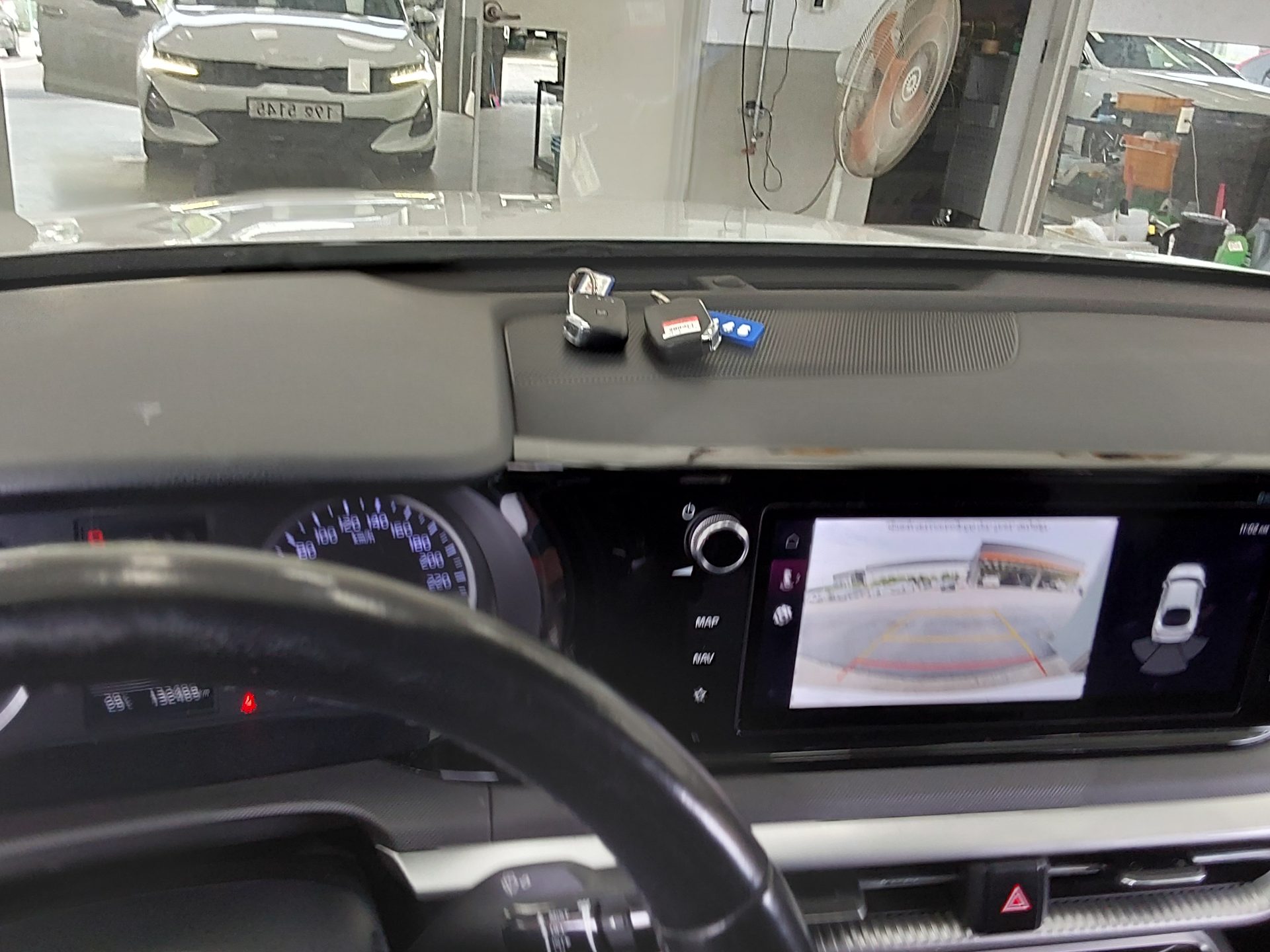 2022 - kia k5
