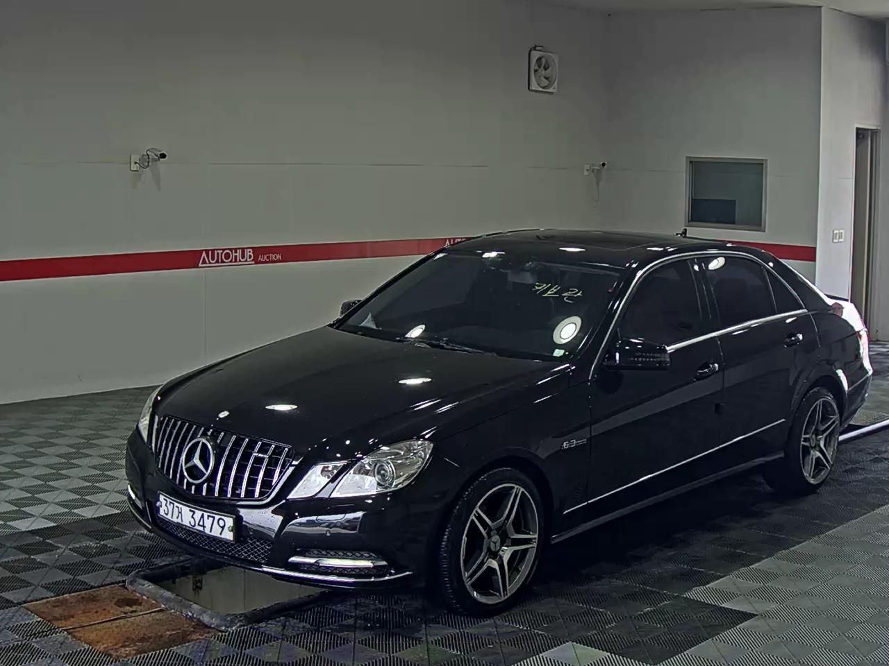 2011 - mercedes-benz e300