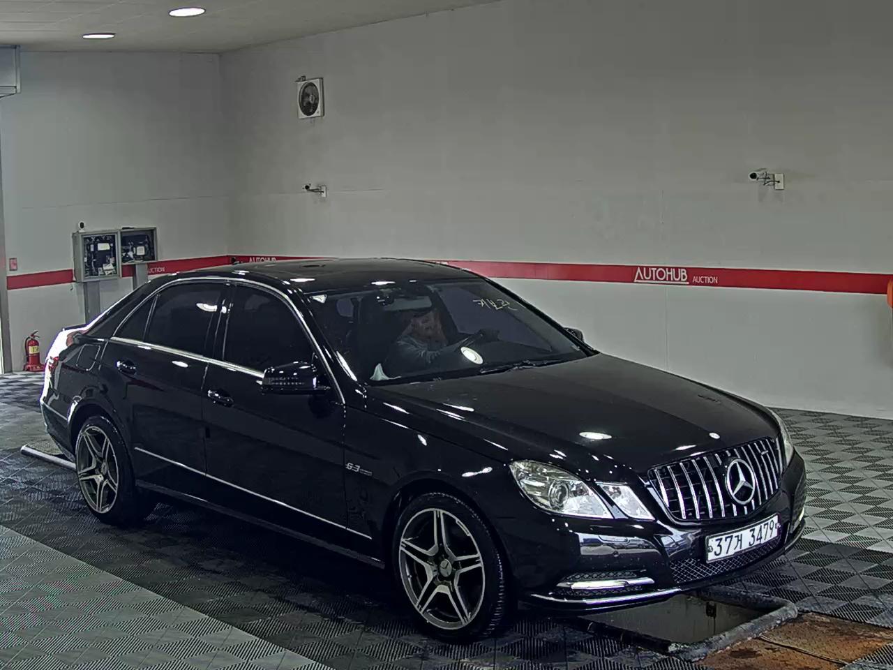 2011 - mercedes-benz e300