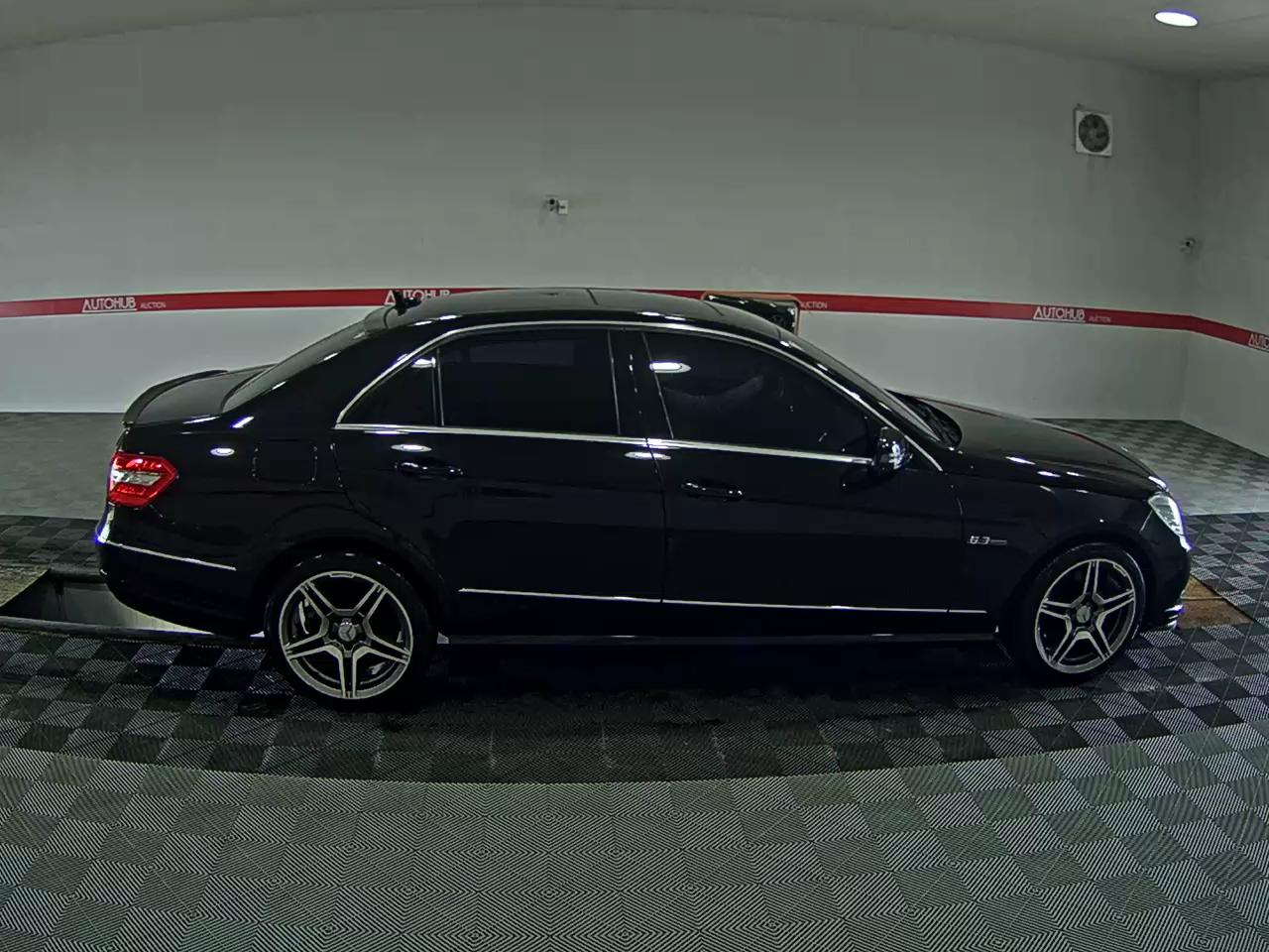 2011 - mercedes-benz e300