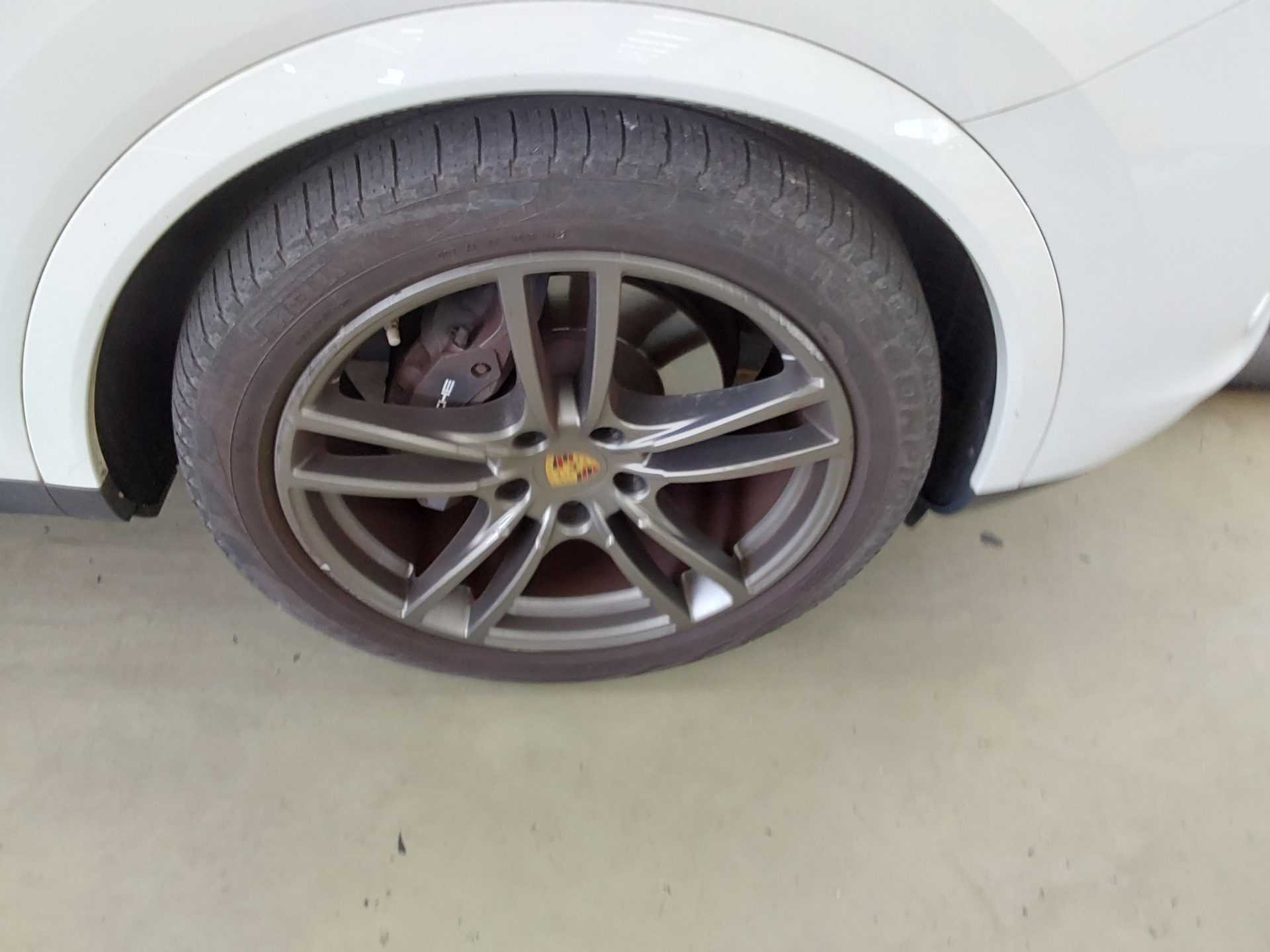 2019 - porsche cayenne