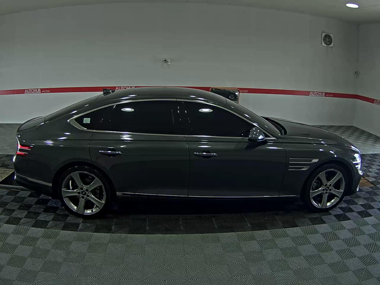 2021 - genesis g80