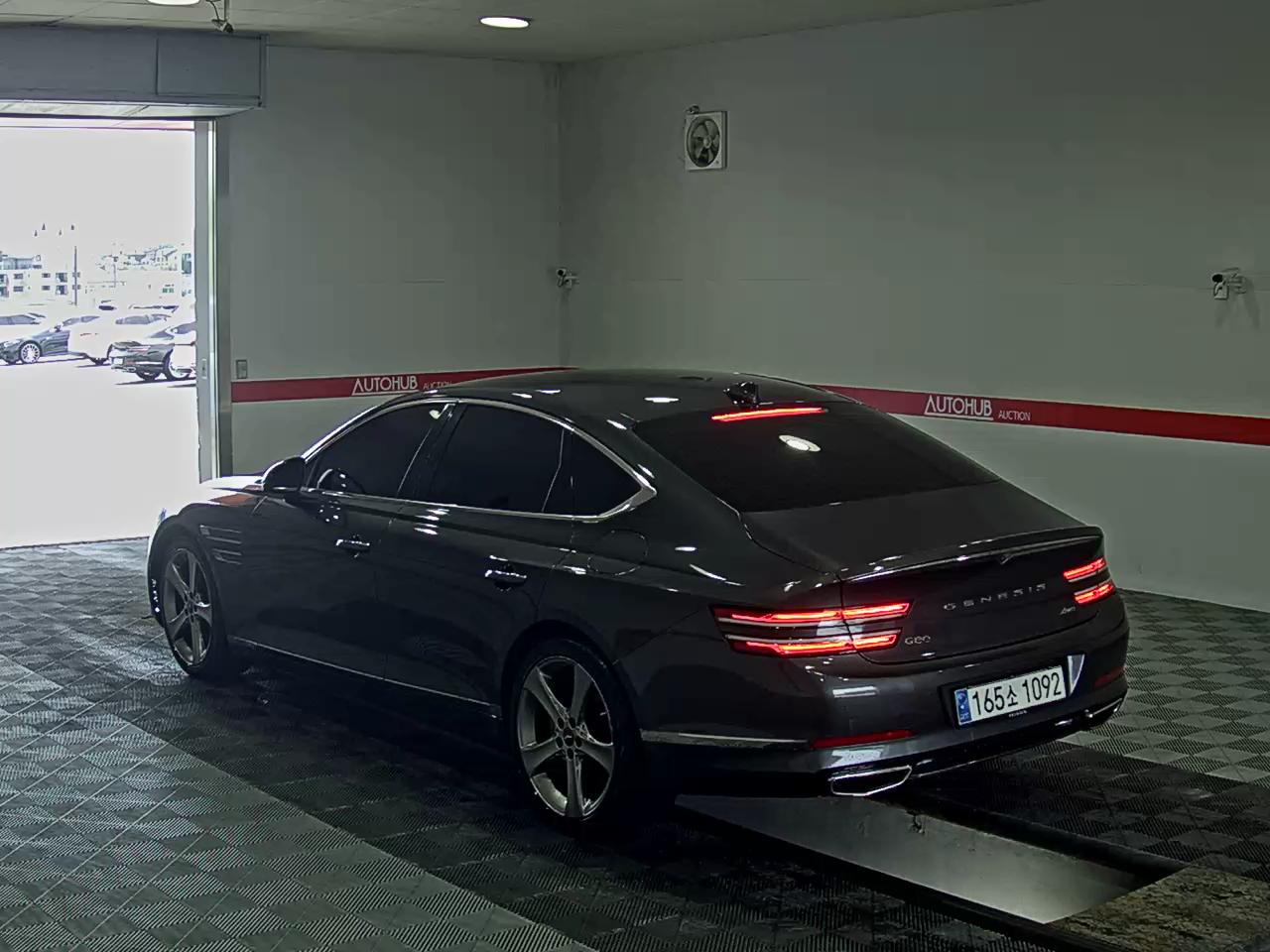 2021 - genesis g80