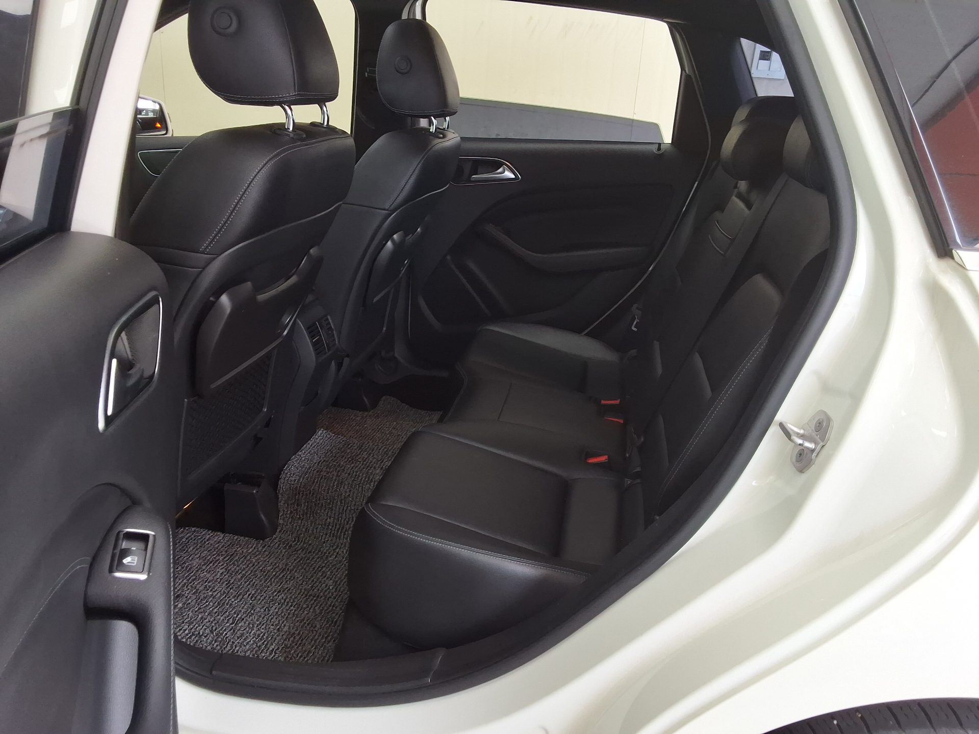 2016 - mercedes-benz b200d