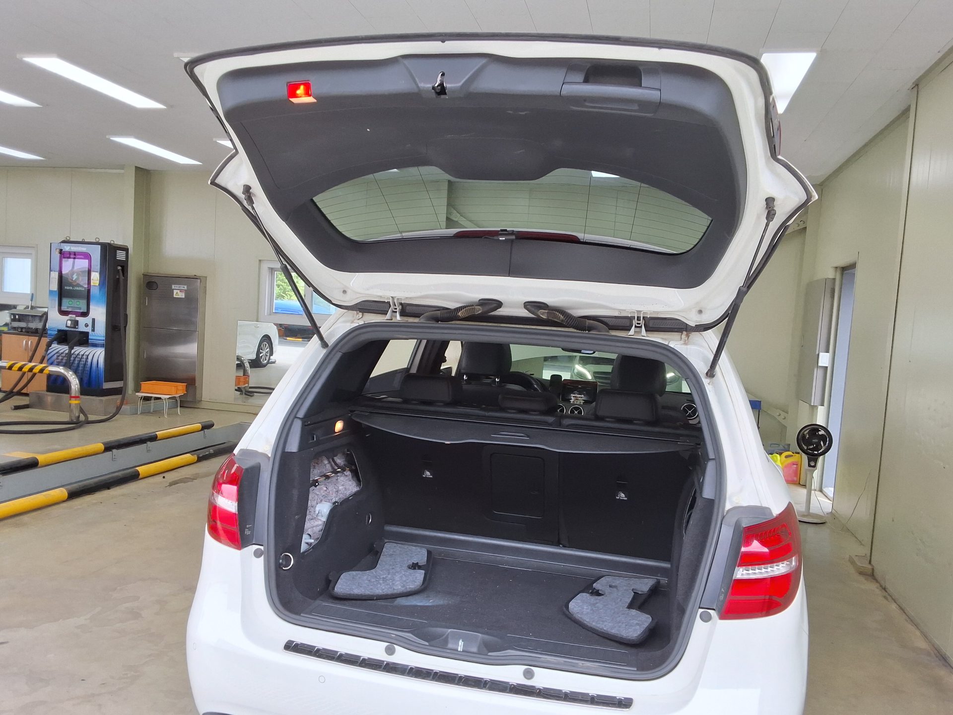 2016 - mercedes-benz b200d