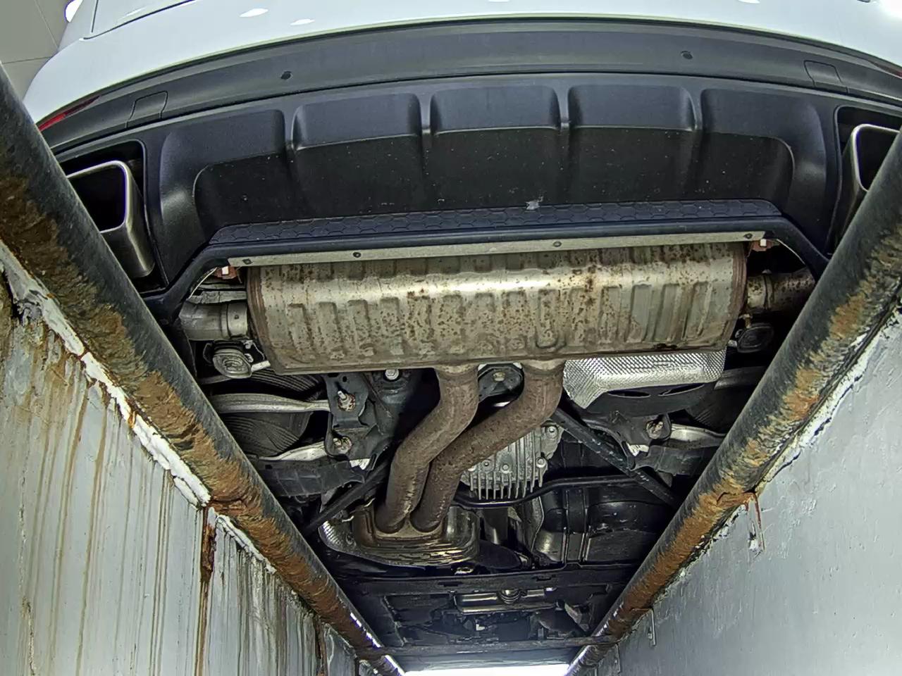2019 - porsche cayenne