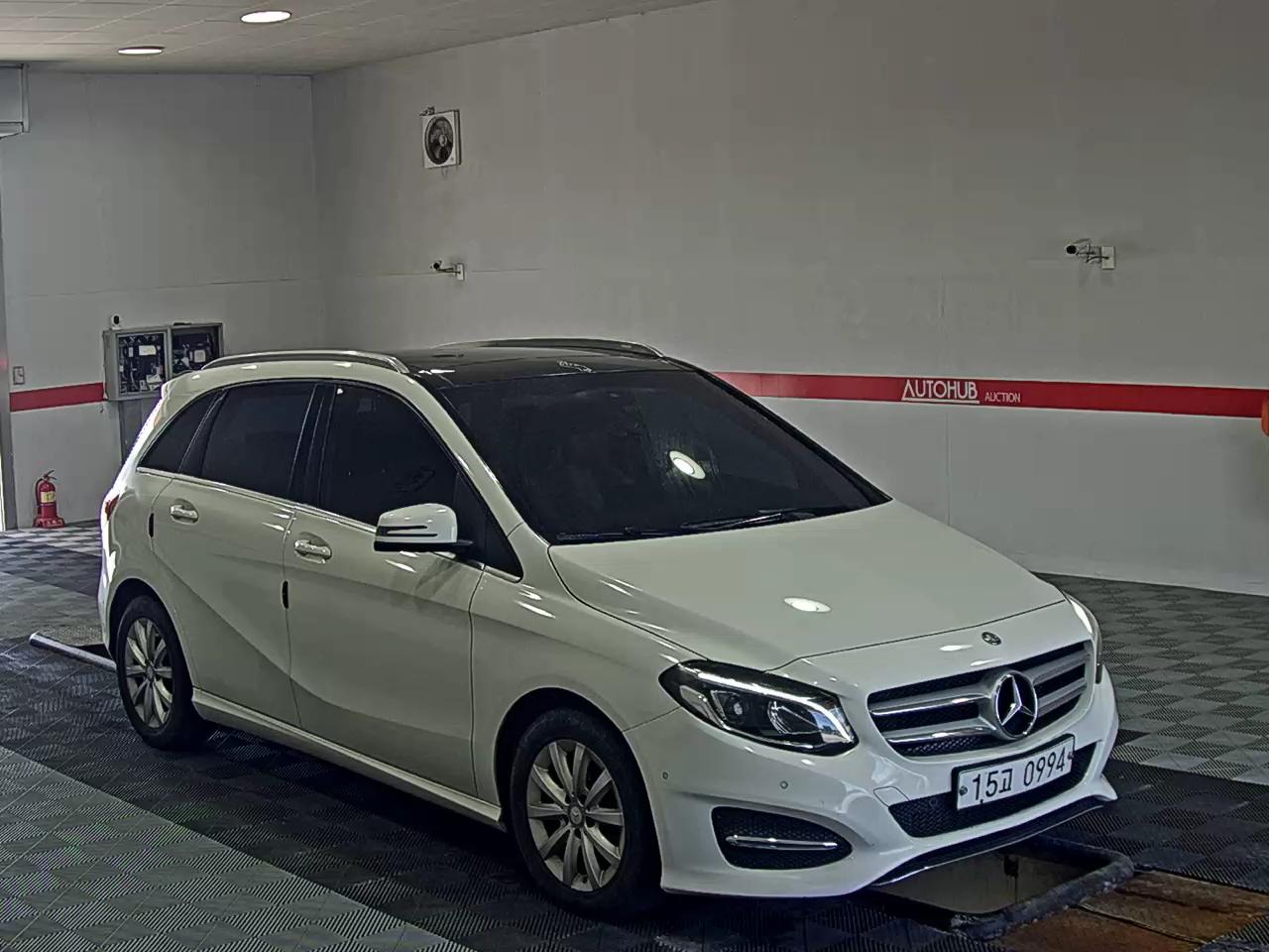 2016 - mercedes-benz b200d