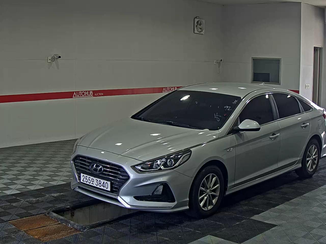 HYUNDAI LF SONATA RISE LPi RENTAL CAR