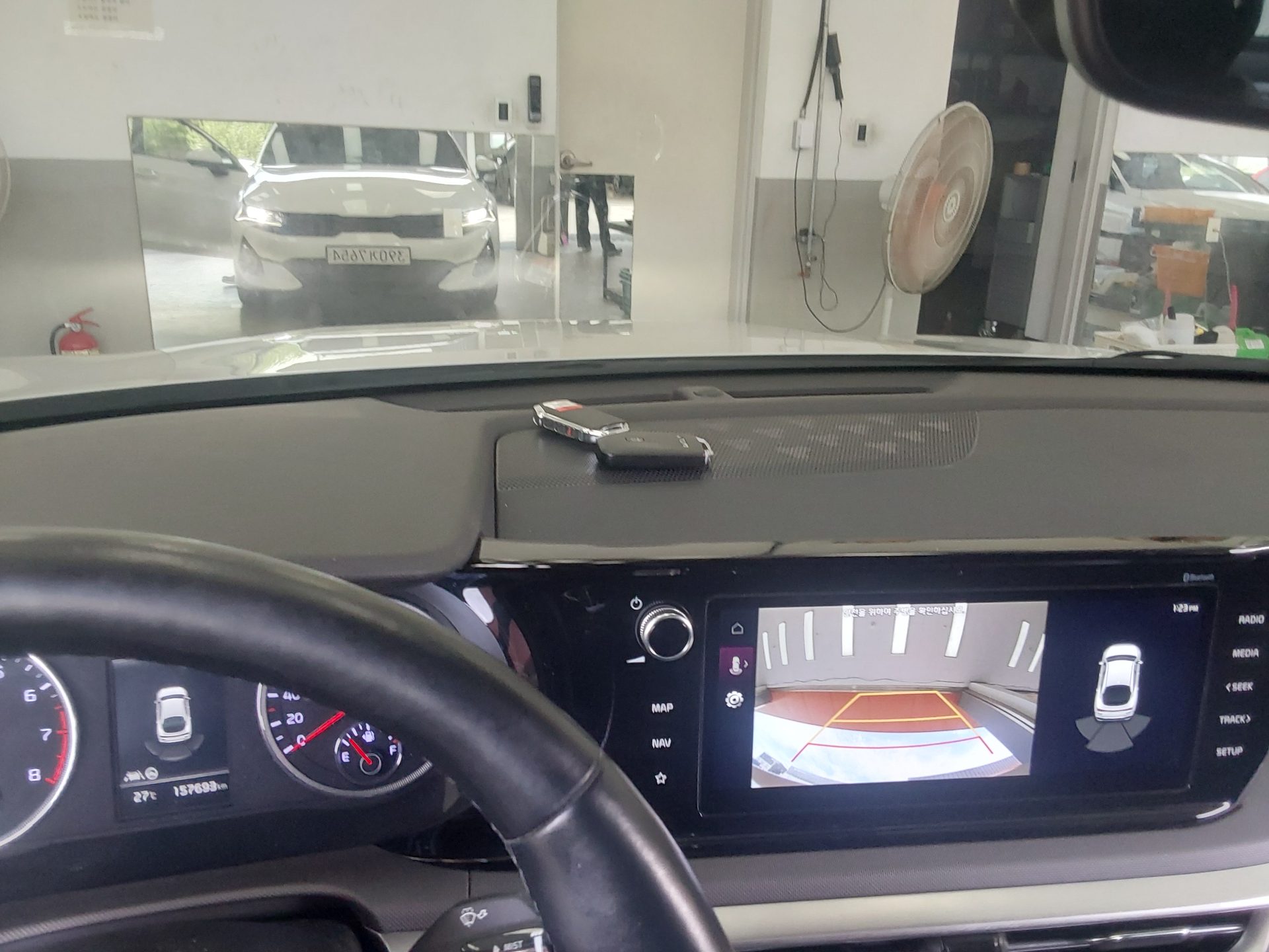 2023 - kia k5