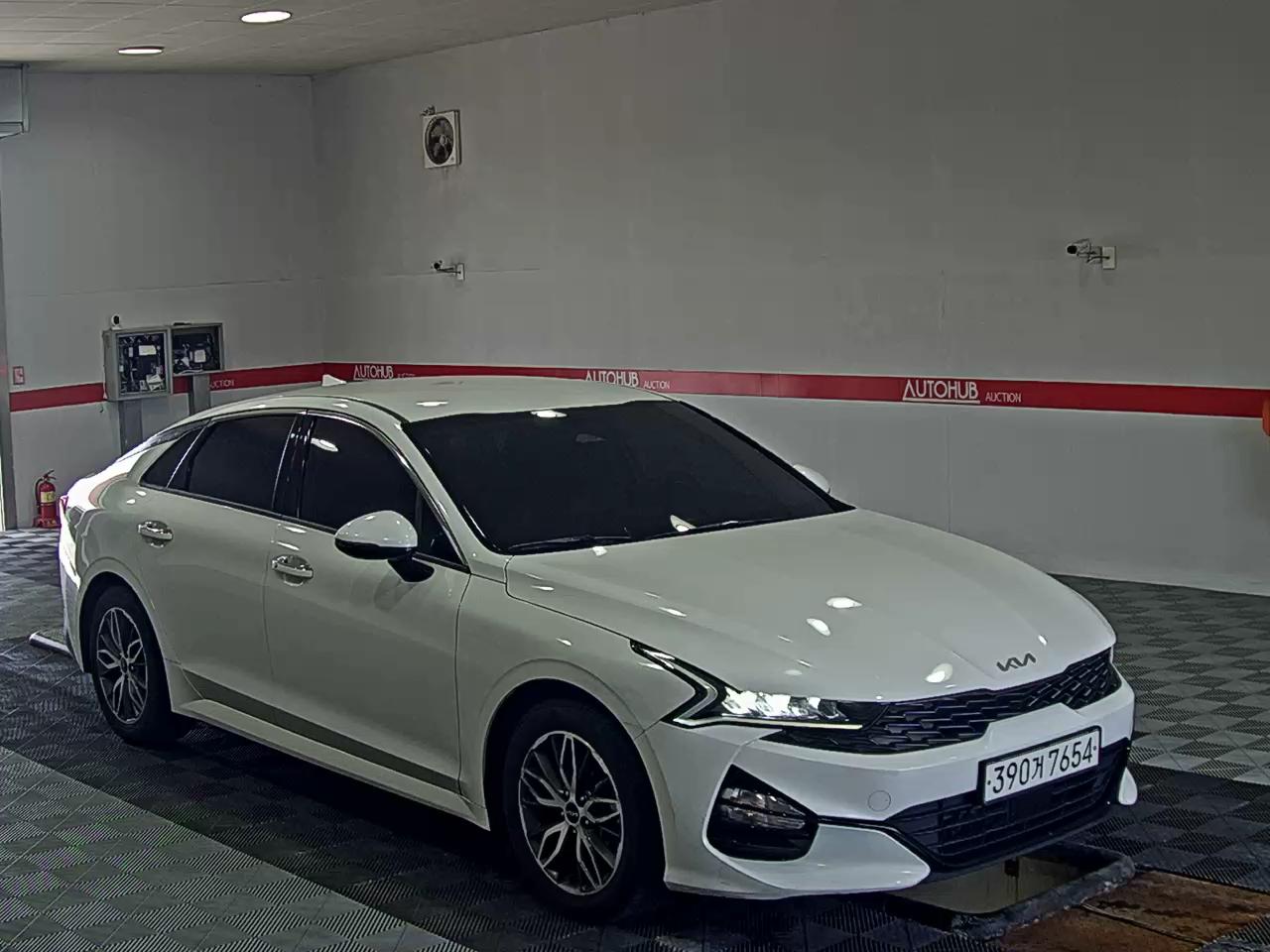 2023 - kia k5