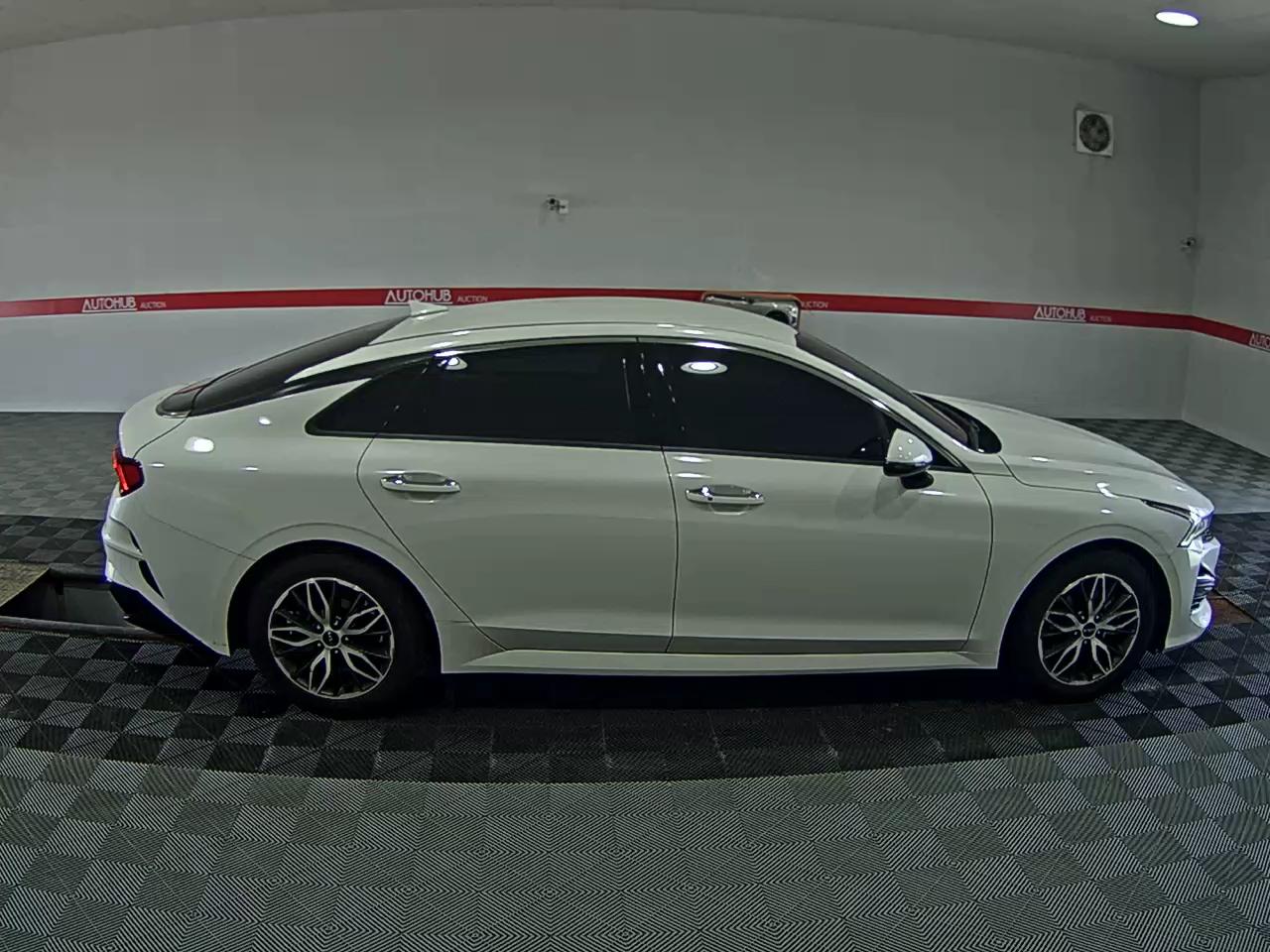 2023 - kia k5