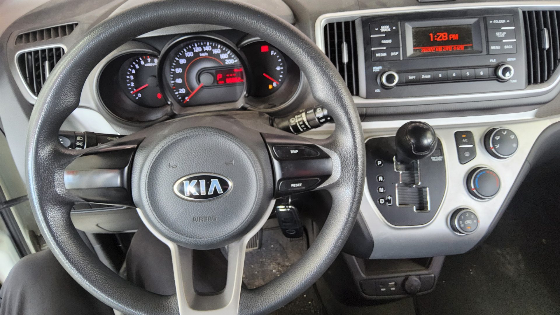2018 - kia ray