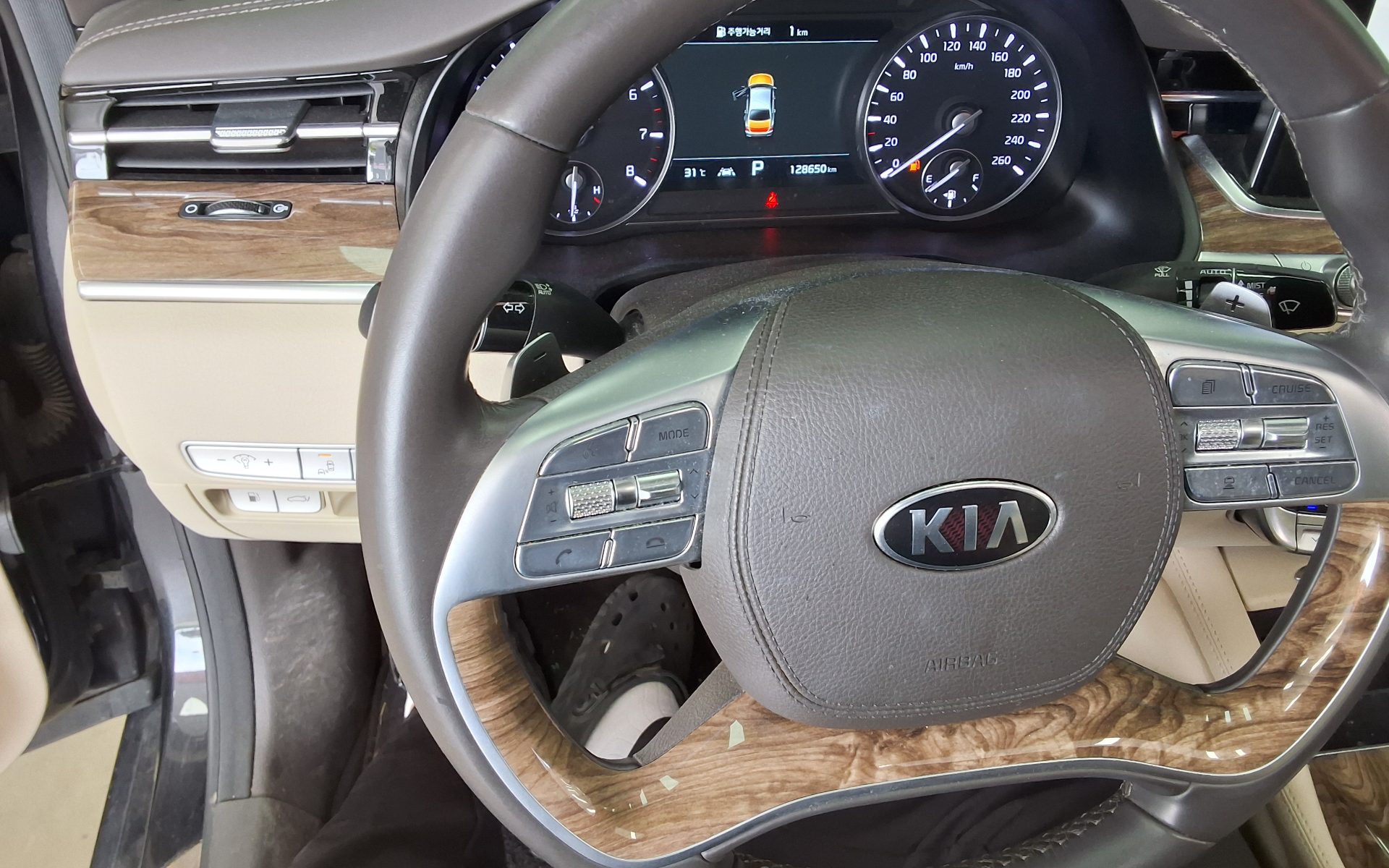 2019 - kia k9