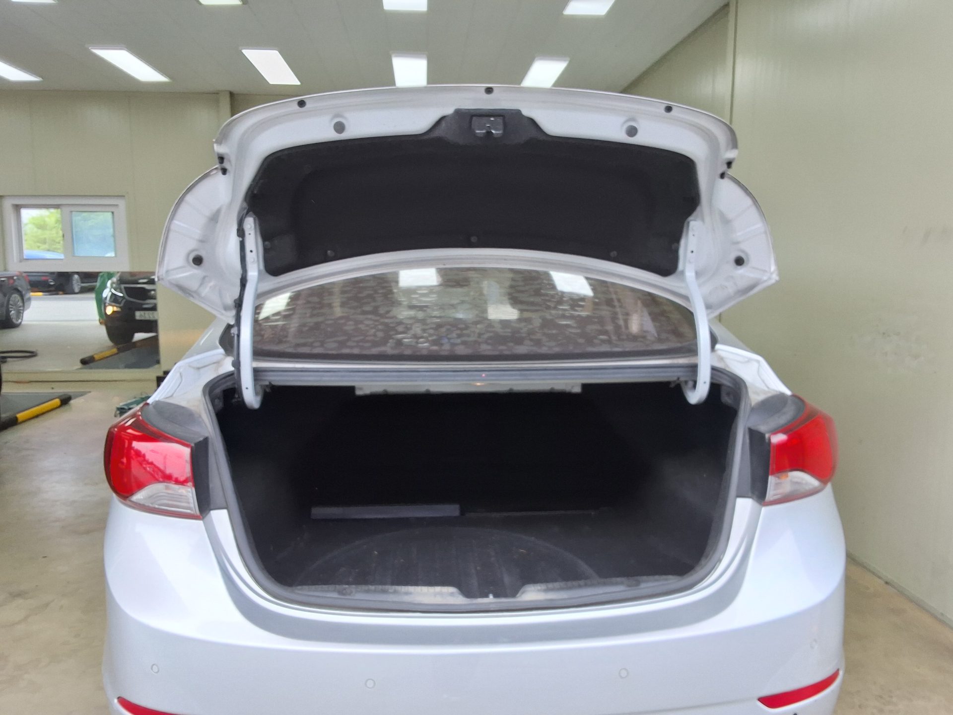 2015 - hyundai avante