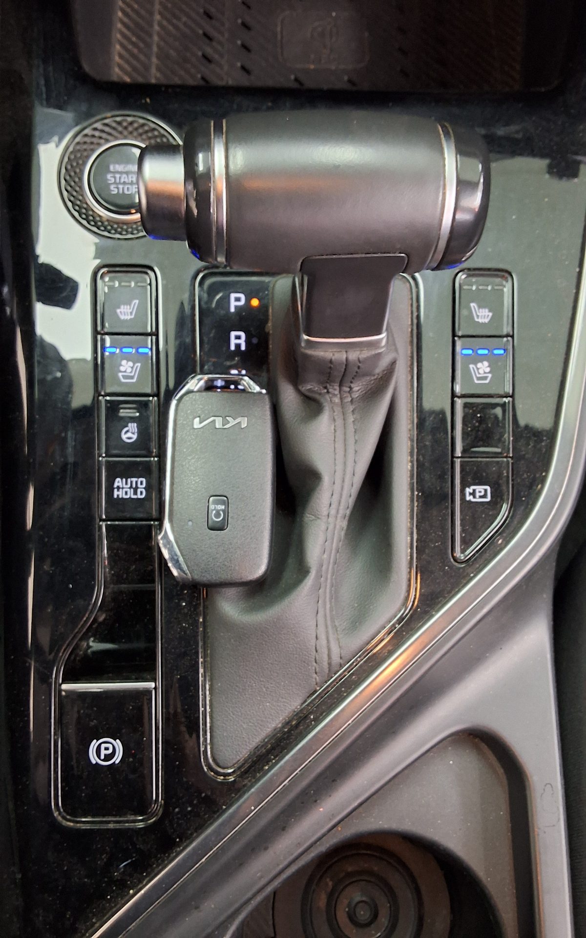2022 - kia niro
