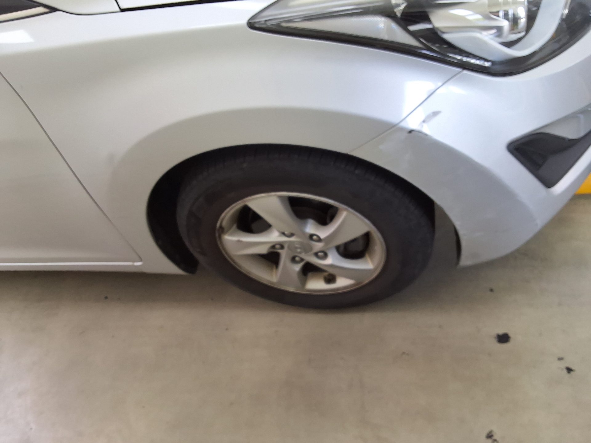 2015 - hyundai avante