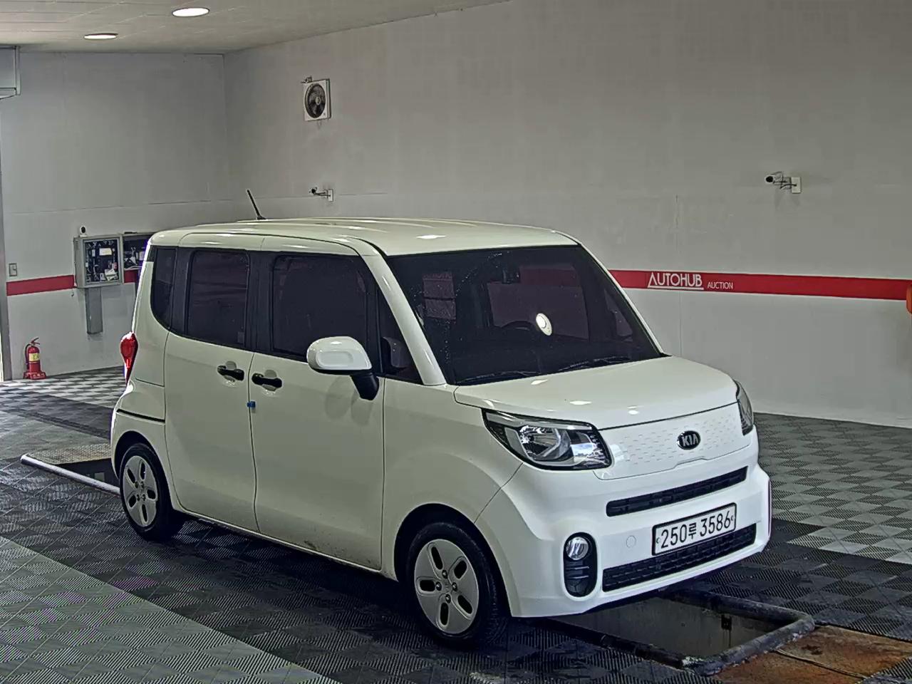2018 - kia ray