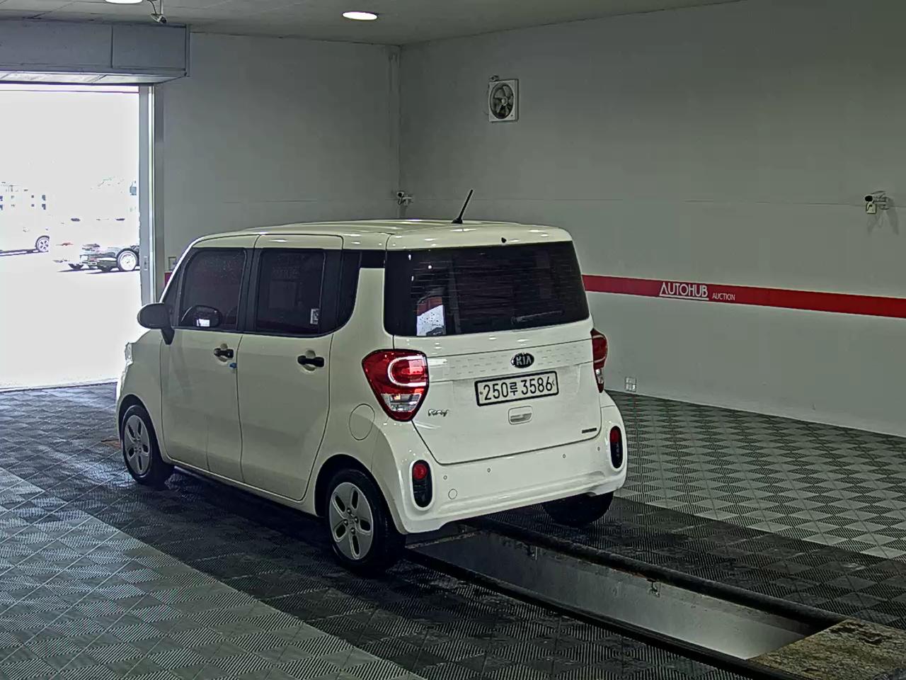 2018 - kia ray