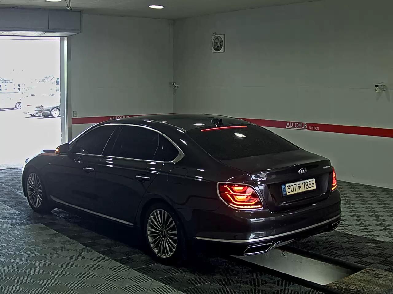 2019 - kia k9