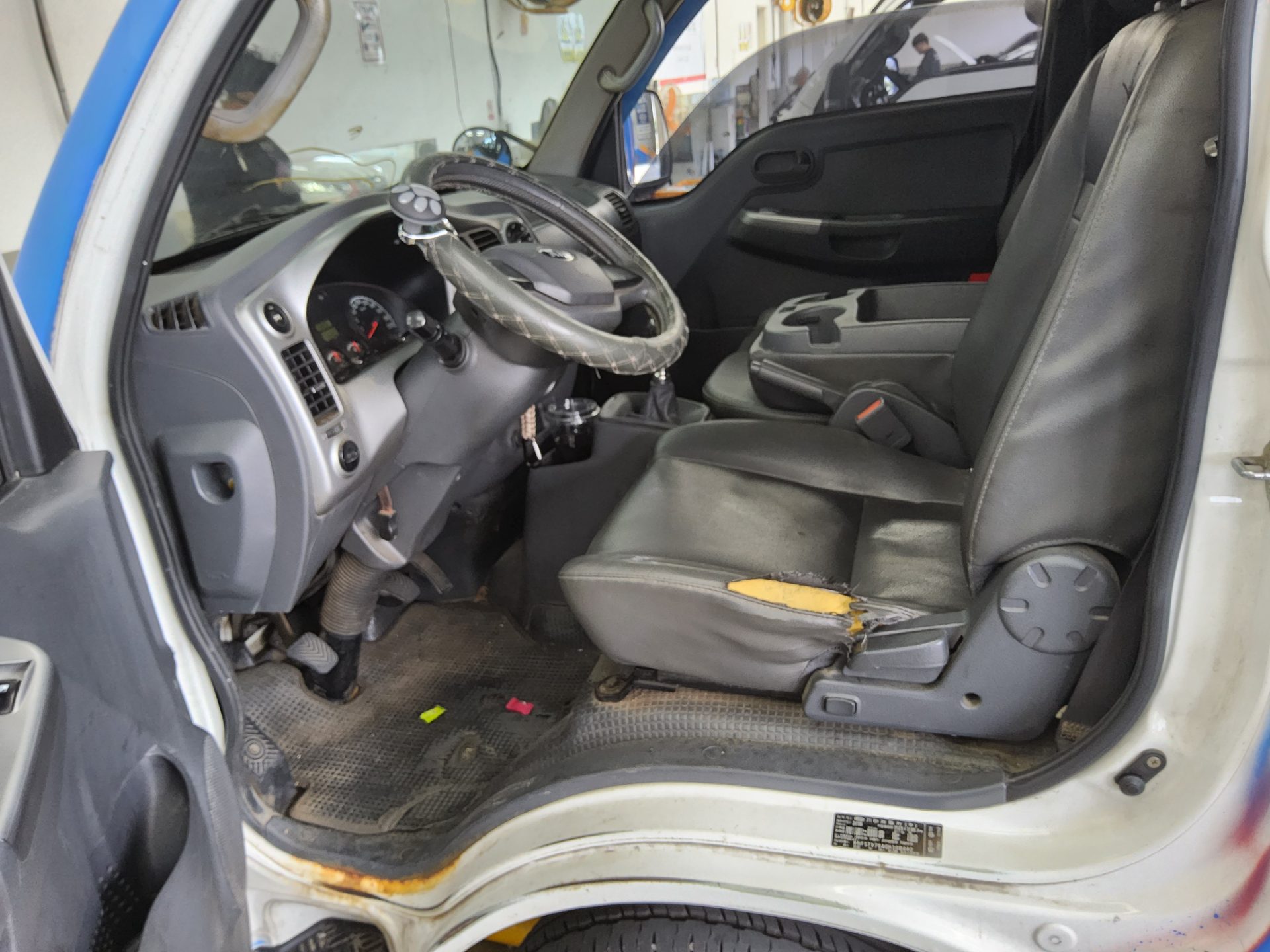 2016 - kia bongo