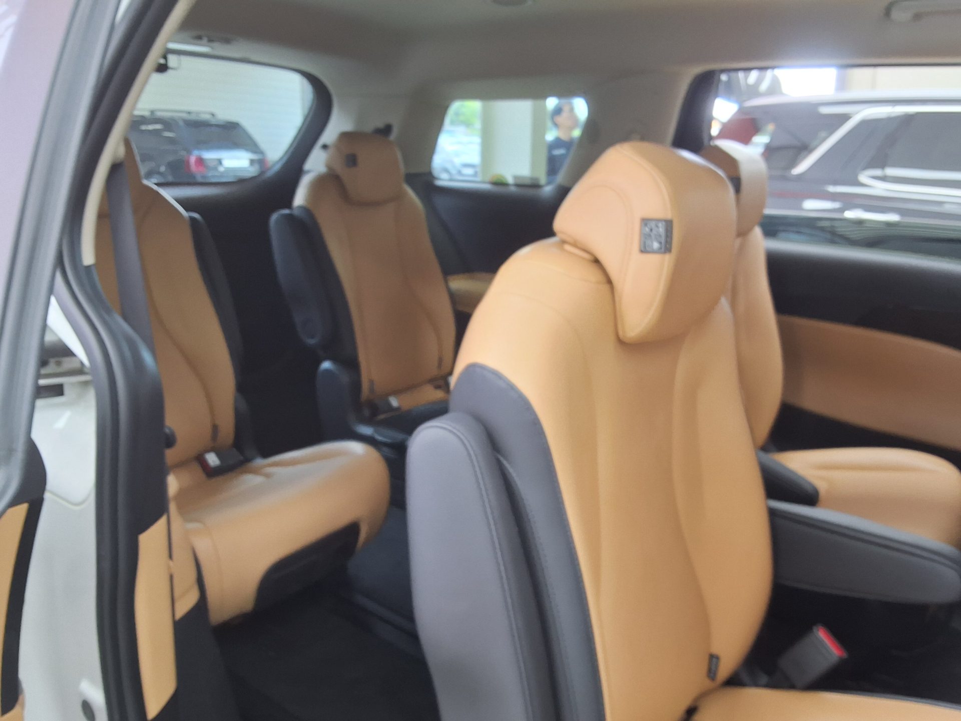 2023 - kia carnival