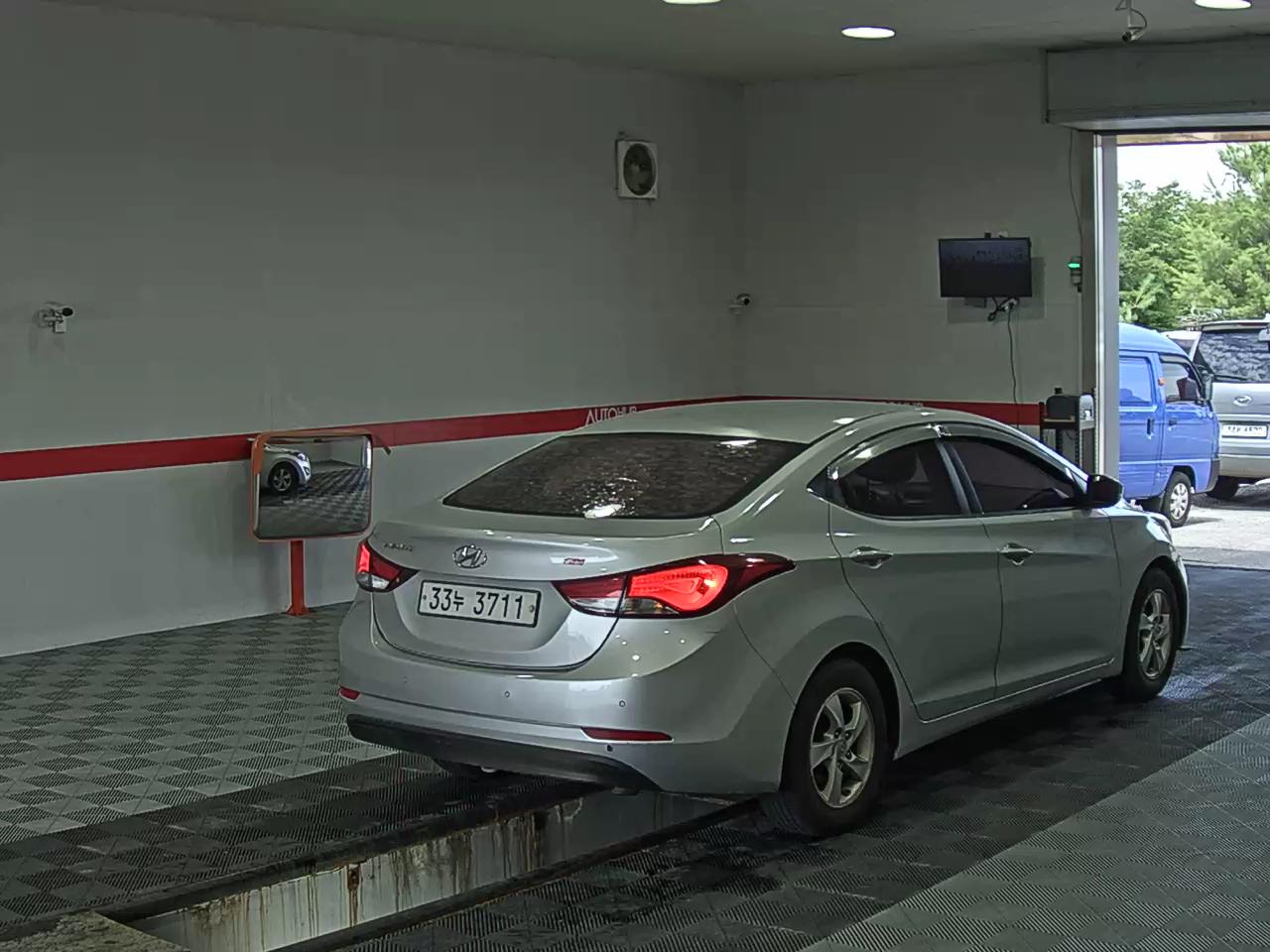 2015 - hyundai avante