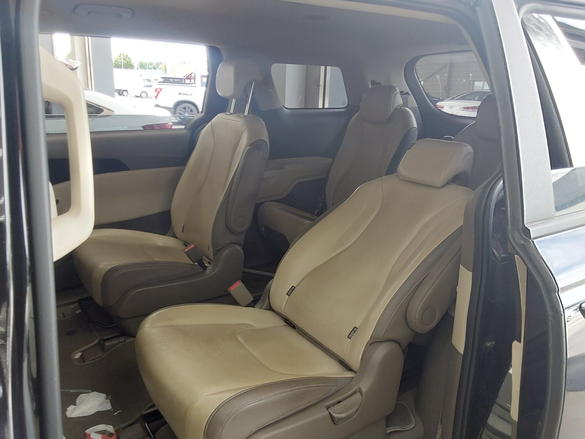 2023 - kia carnival