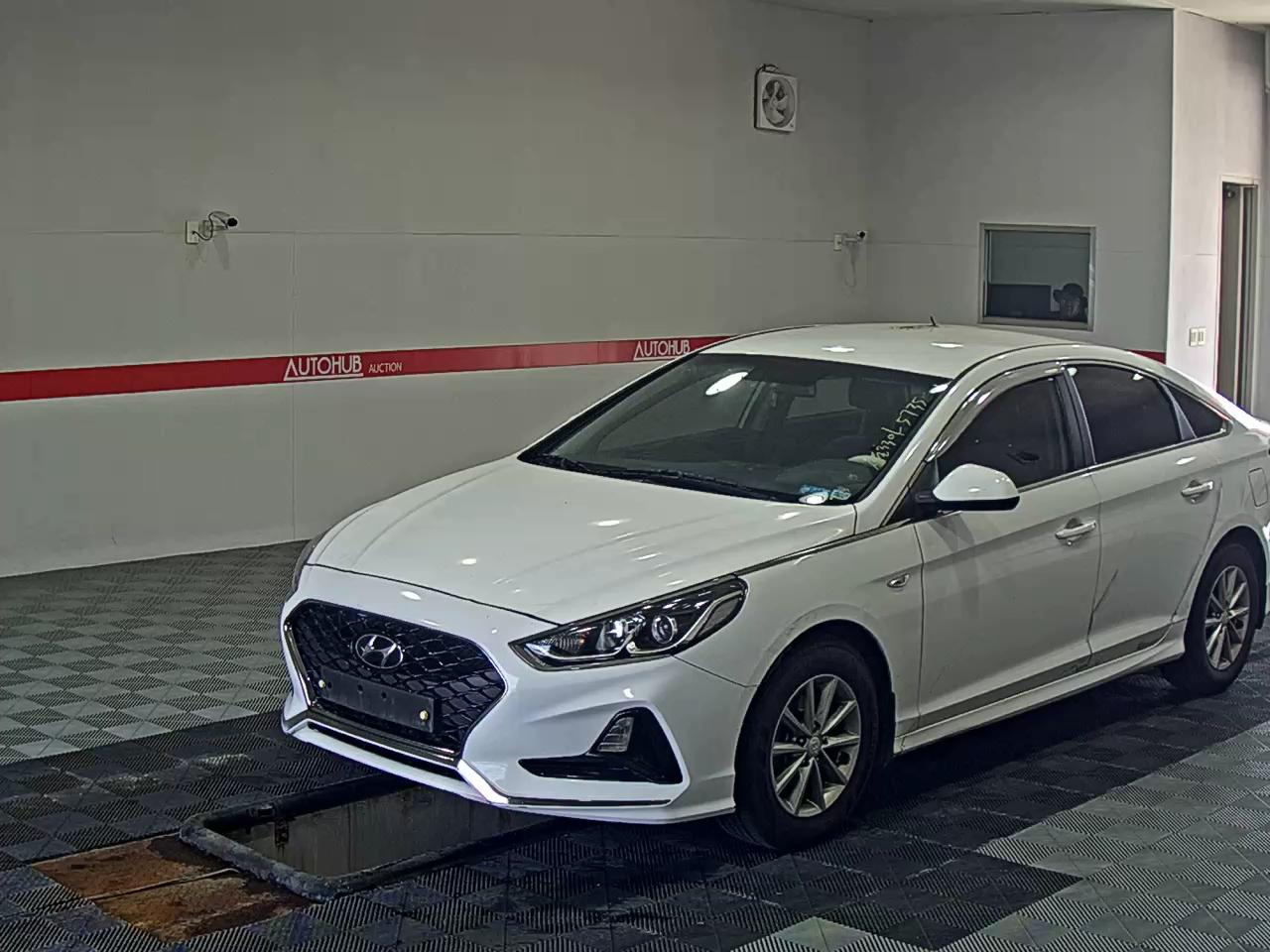 HYUNDAI LF SONATA RISE LPi TAXI CORPORATE
